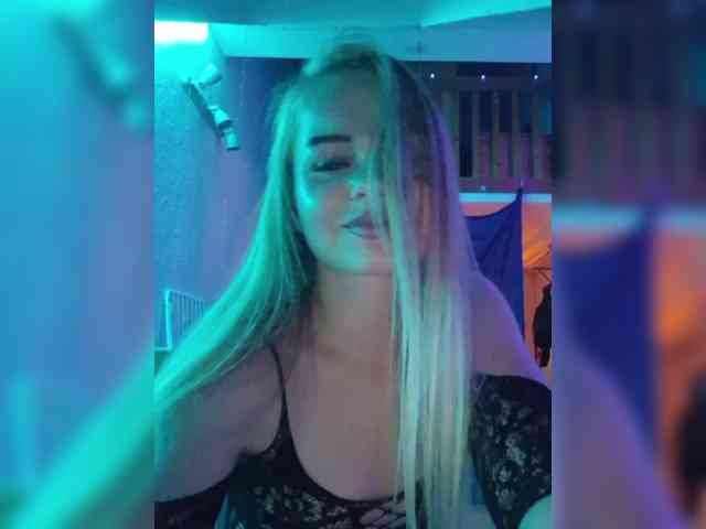 Yourprincess12 webcam