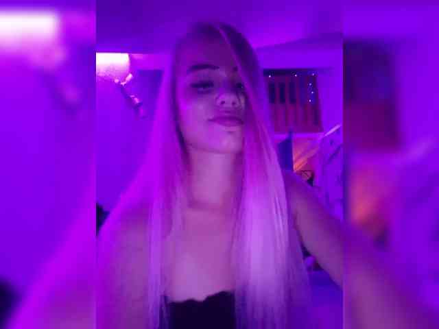 Yourprincess12 webcam