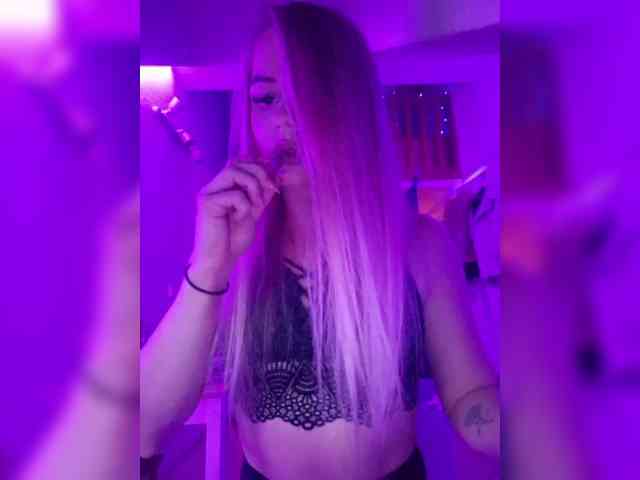 Yourprincess12 webcam