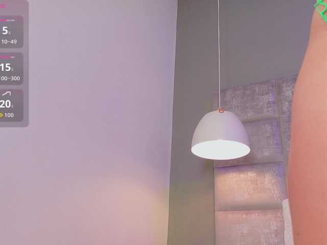 AteneaRoldan's BongaCams show and profile