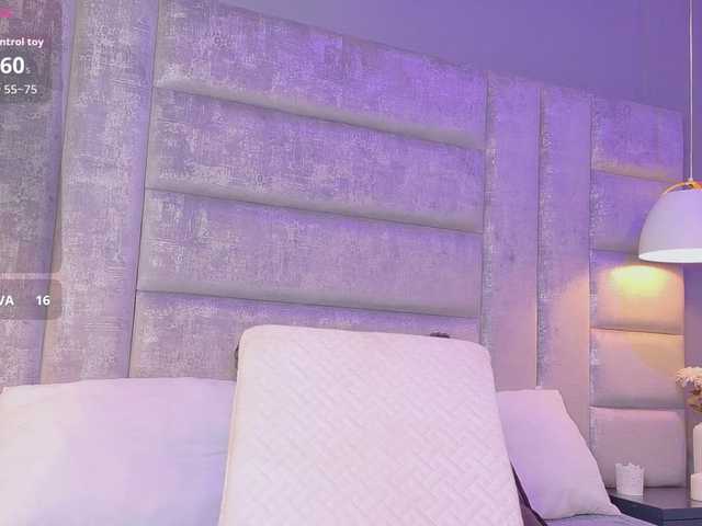 AteneaRoldan's BongaCams show and profile