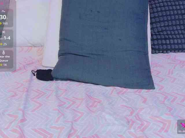 AteneaRoldan Live Webcam on BongaCams