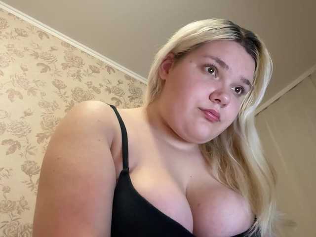  esleyy-boobs chat room