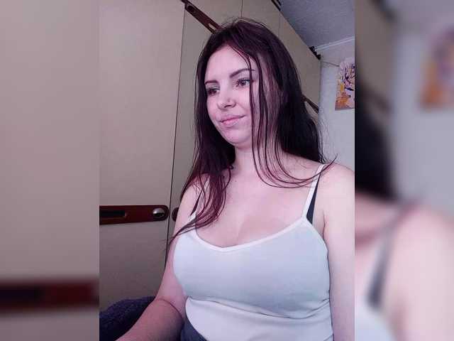 Mira-5a's BongaCams show and profile