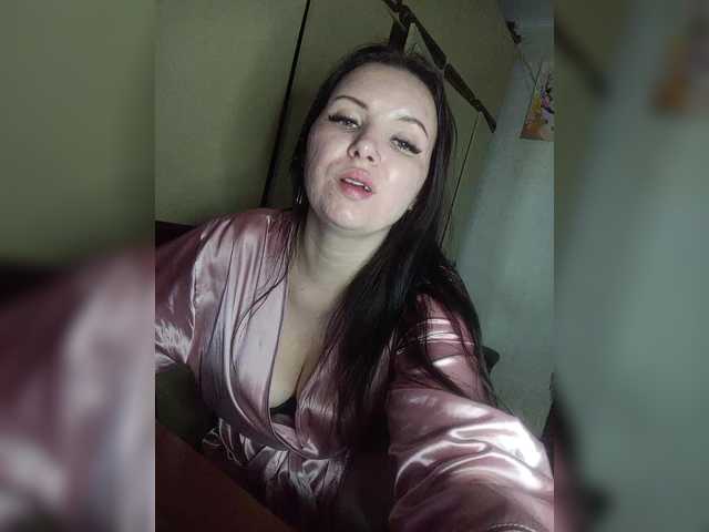 Mira-5a's BongaCams show and profile