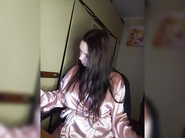 Mira-5a's BongaCams show and profile