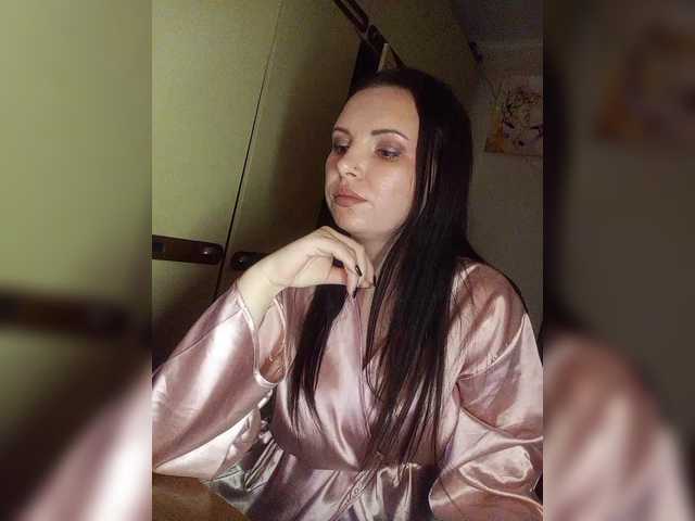 Mira-5a's BongaCams show and profile