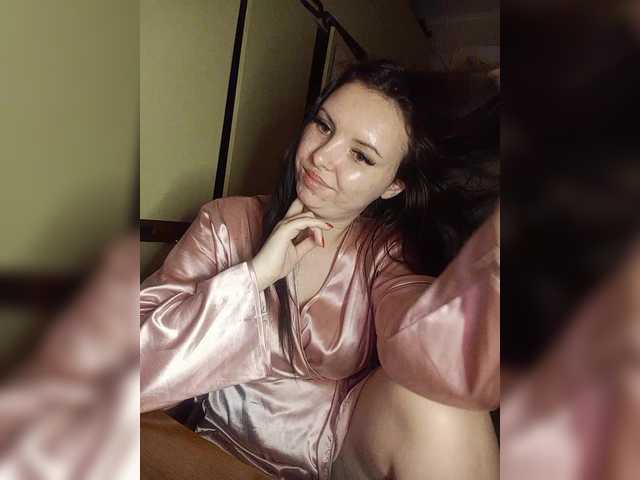 Mira-5a's BongaCams show and profile