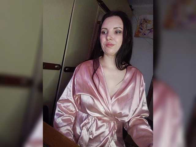 Mira-5a's BongaCams show and profile