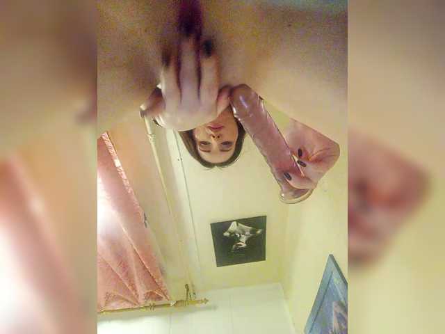 Mira-5a's BongaCams show and profile