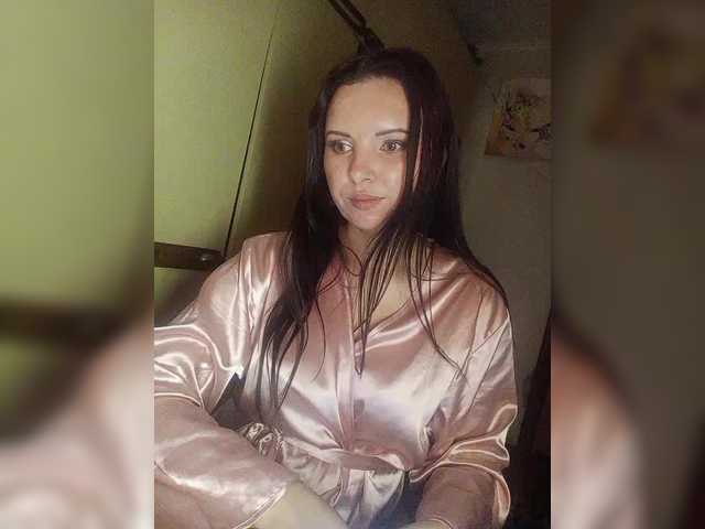 Mira-5a's BongaCams show and profile