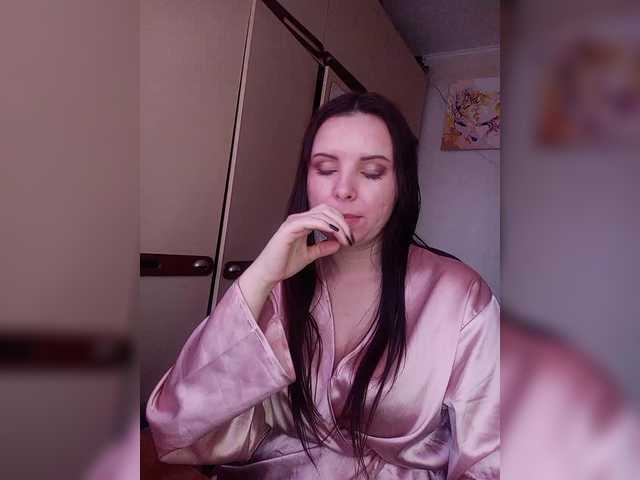 Mira-5a's BongaCams show and profile