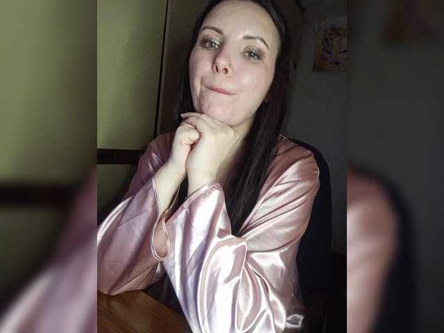 Mira-5a's BongaCams show and profile