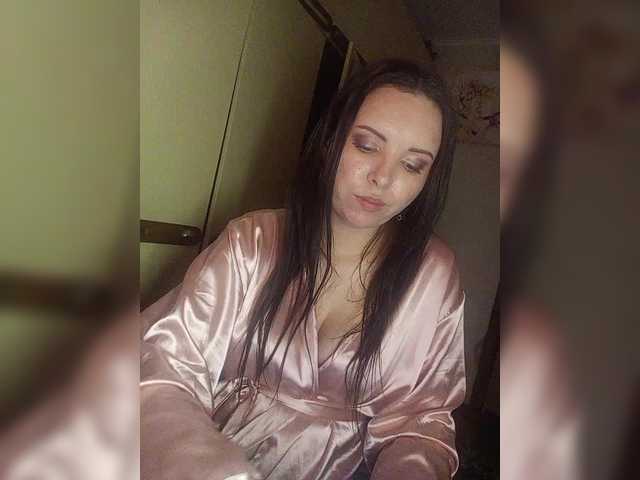 Mira-5a's BongaCams show and profile