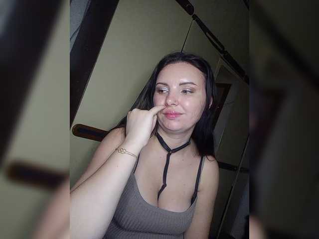 Mira-5a's BongaCams show and profile