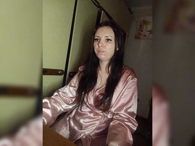 Mira-5a's BongaCams show and profile