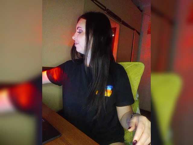 Mira-5a on BongaCams