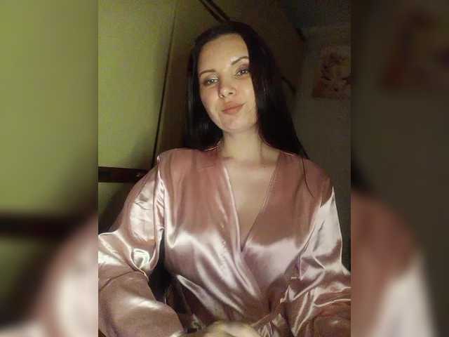 Mira-5a's BongaCams show and profile