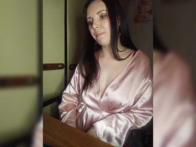 Mira-5a's BongaCams show and profile