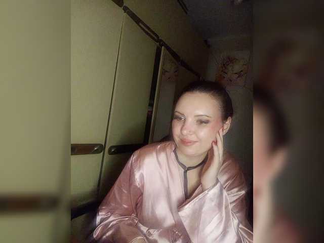 Mira-5a's BongaCams show and profile