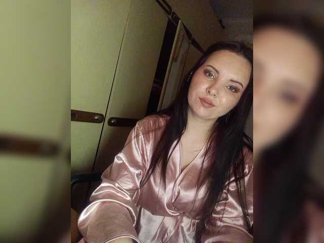 Mira-5a's BongaCams show and profile