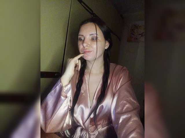 Mira-5a's BongaCams show and profile