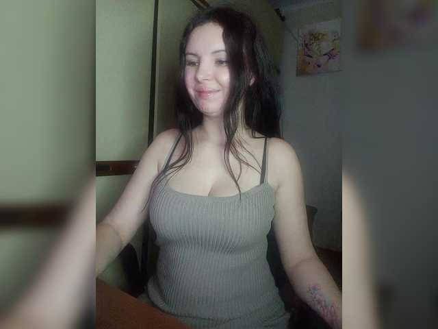 Mira-5a's BongaCams show and profile
