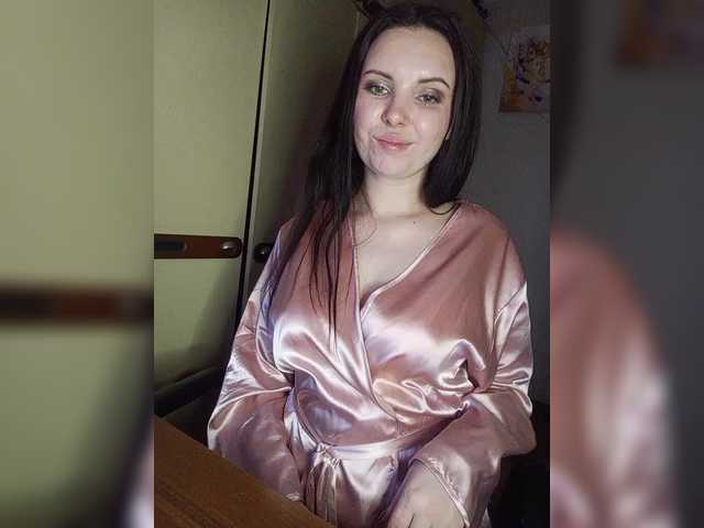 Mira-5a's BongaCams show and profile