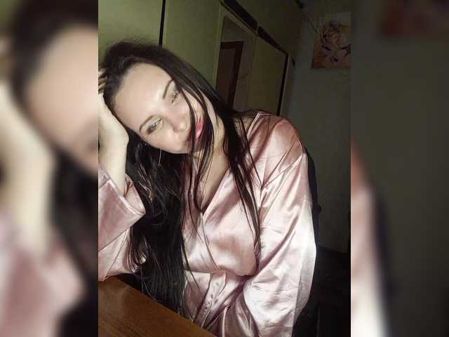 Mira-5a's BongaCams show and profile