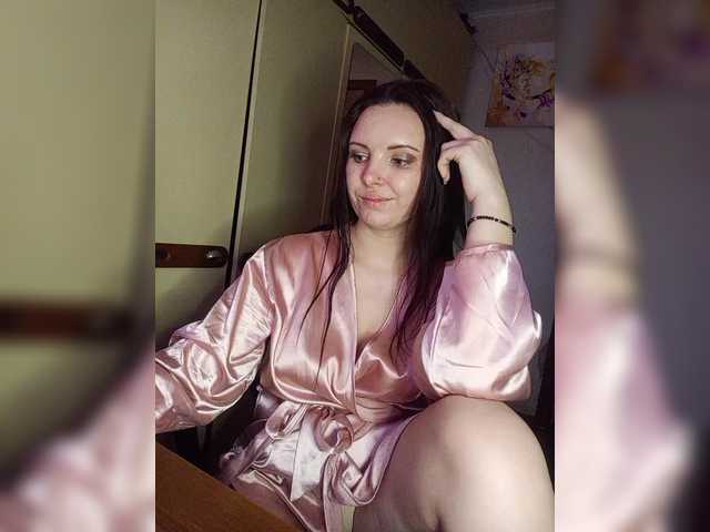 Mira-5a's BongaCams show and profile