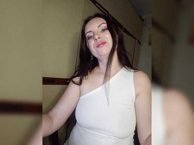 Mira-5a's BongaCams show and profile