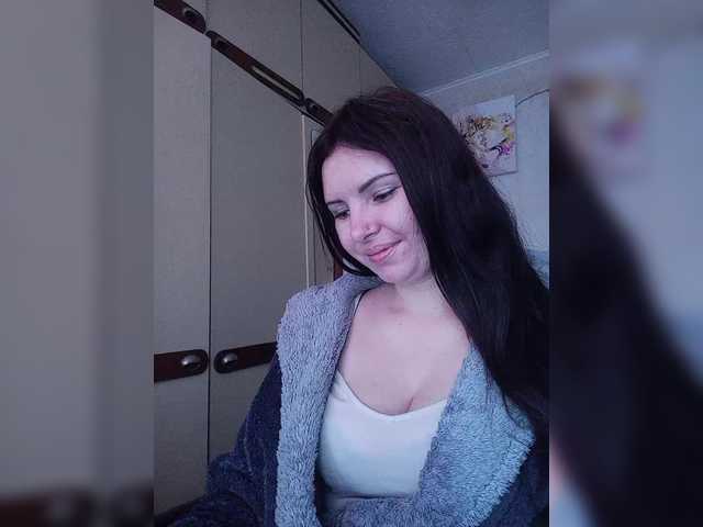 Mira-5a's BongaCams show and profile