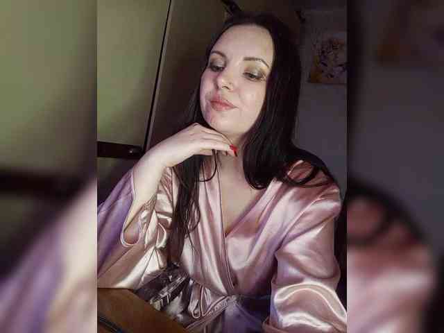 Mira-5a Live Webcam on BongaCams