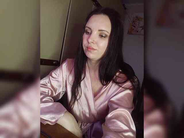 Mira-5a Live Webcam on BongaCams