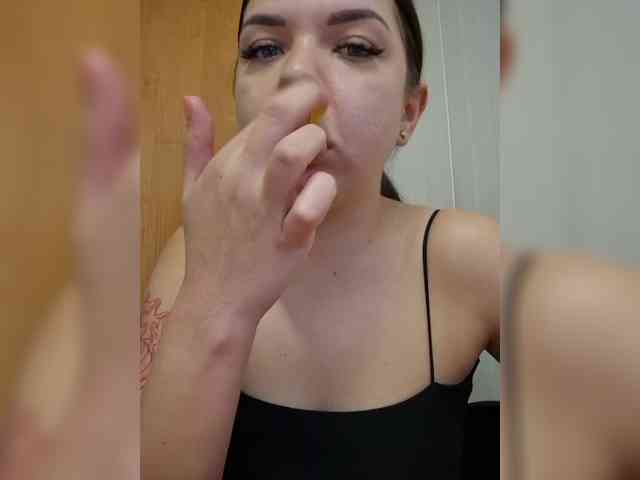 Bella67 webcam
