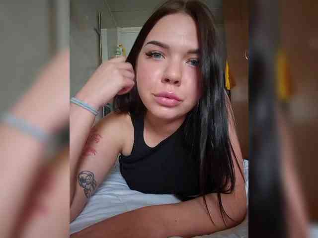 Bella67 webcam