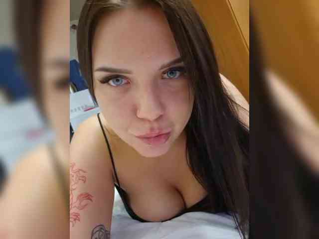 Bella67 webcam