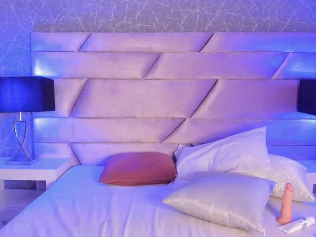  BellaMonet chat room