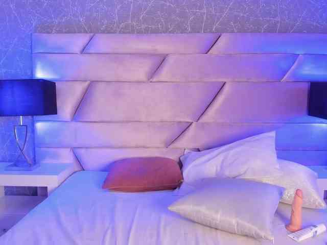 BellaMonet webcam