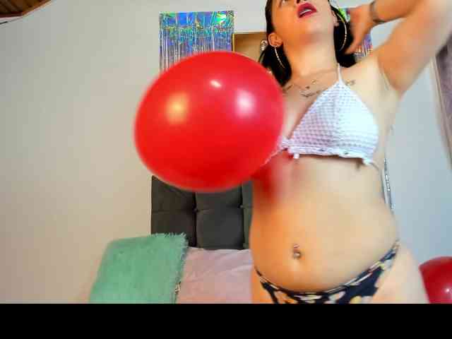 AnieButtocks Live Webcam on BongaCams