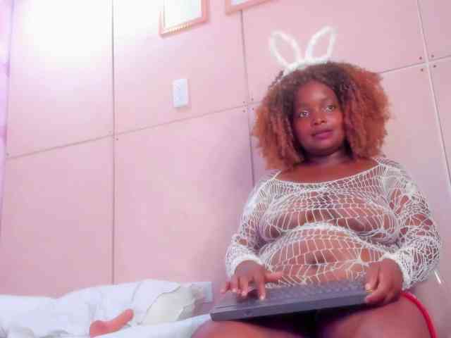 sexy striptease Amarasoul