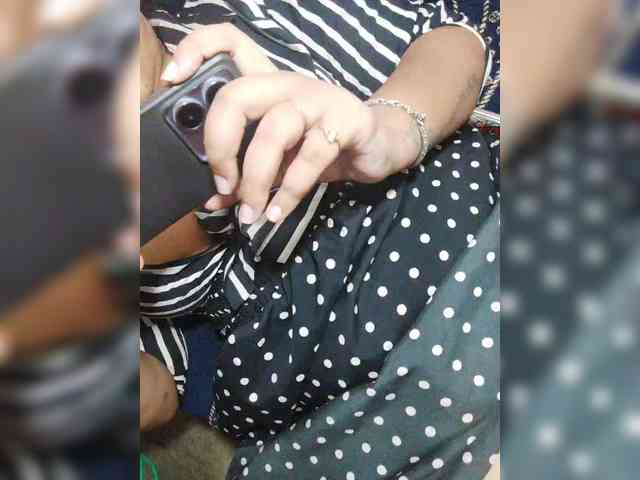 Sexxybhabhi1411 webcam