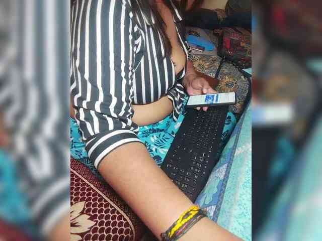 Sexxybhabhi1411 webcam