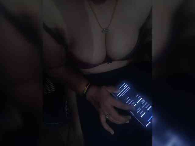 Sexxybhabhi1411 webcam
