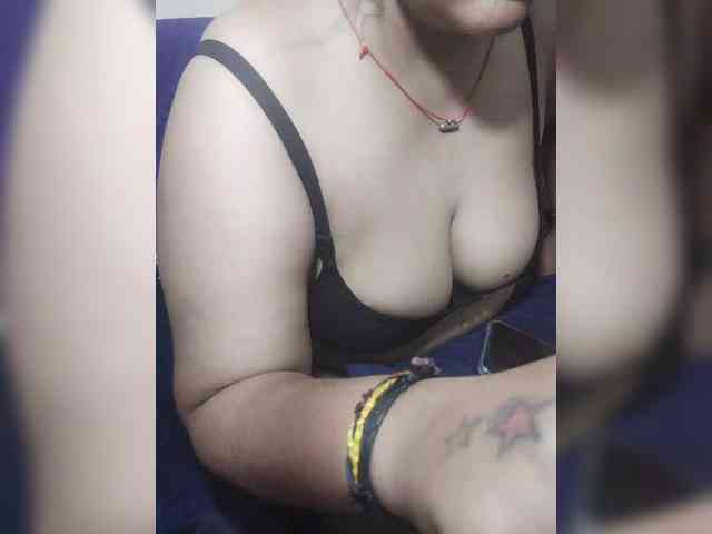 Sexxybhabhi1411 webcam