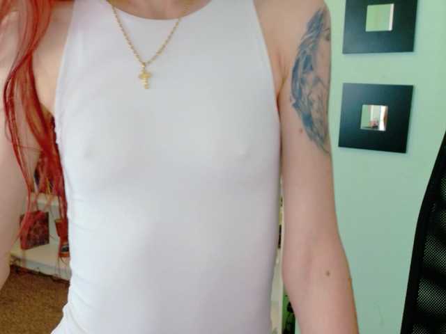 Julia-Jae's BongaCams show and profile