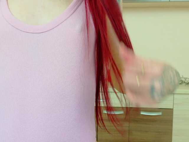 Julia-Jae's BongaCams show and profile