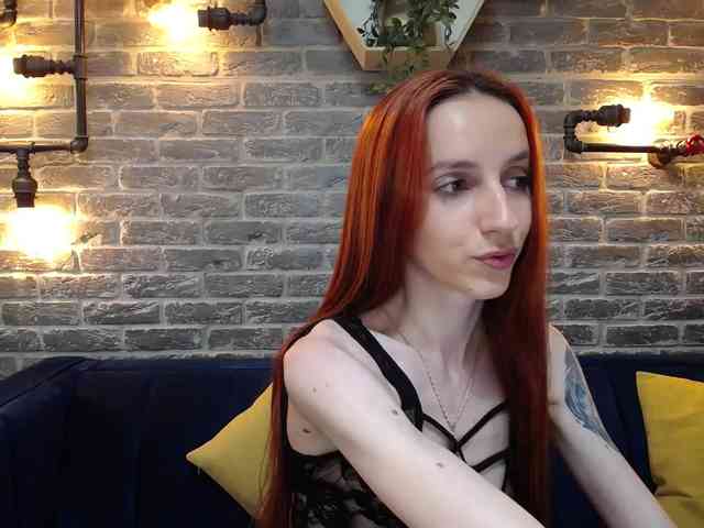 Julia-Jae webcam
