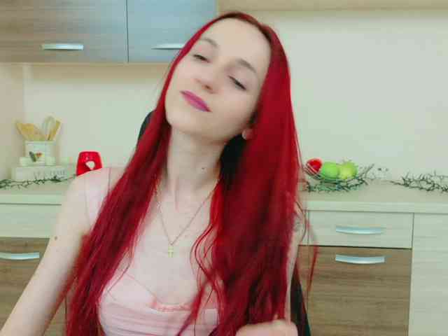 Julia-Jae webcam