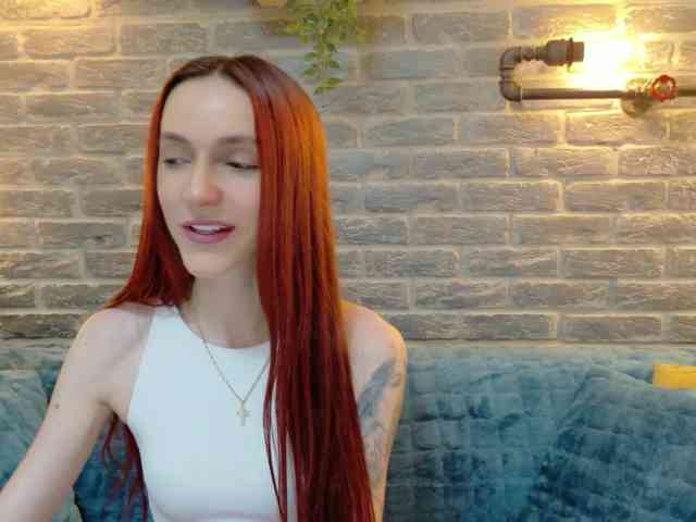 Julia-Jae webcam